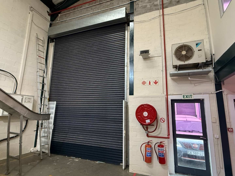 To Let commercial Property for Rent in Maitland Western Cape